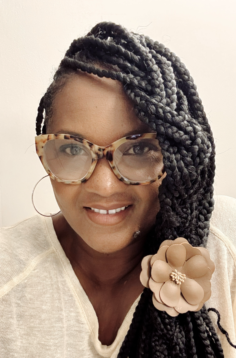 2025 Headshots Suzanne Pickett - Suzanne Pickett